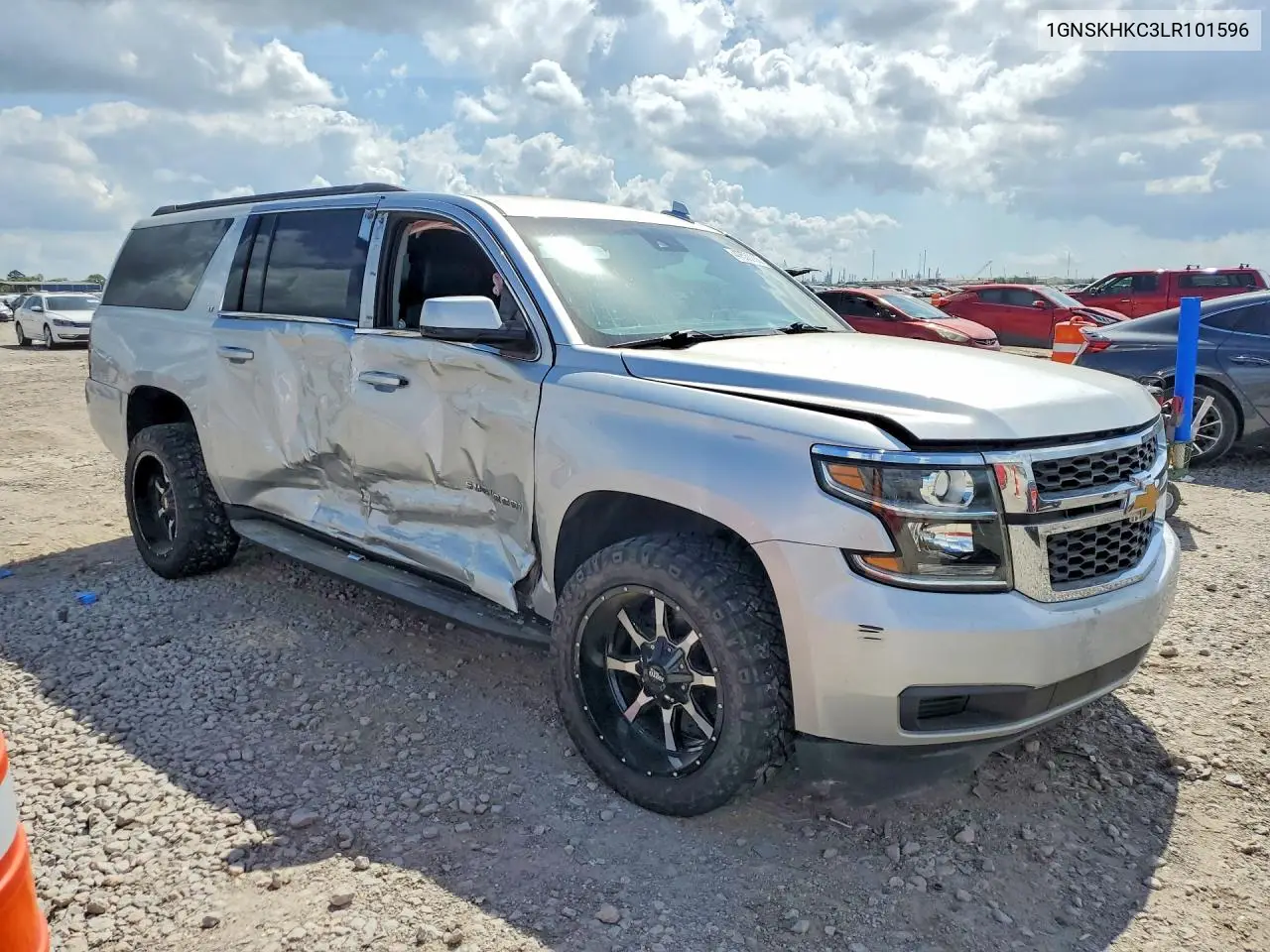 1GNSKHKC3LR101596 2020 Chevrolet Suburban K1500 Lt
