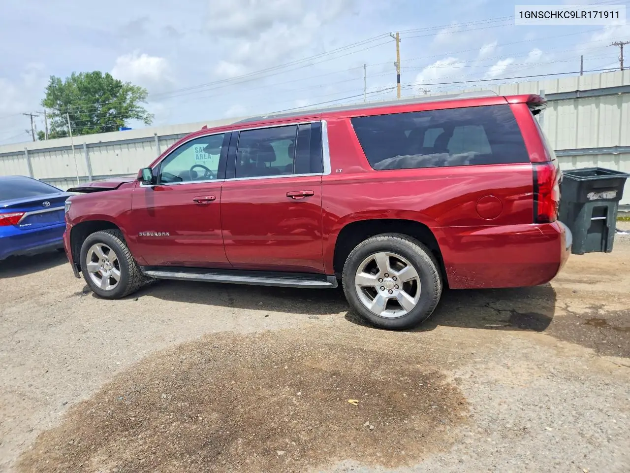 2020 Chevrolet Suburban C1500 Lt VIN: 1GNSCHKC9LR171911 Lot: 61331356