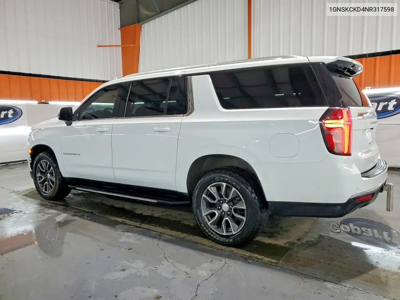 2022 Chevrolet Suburban K1500 Lt VIN: 1GNSKCKD4NR317598 Lot: 60144906