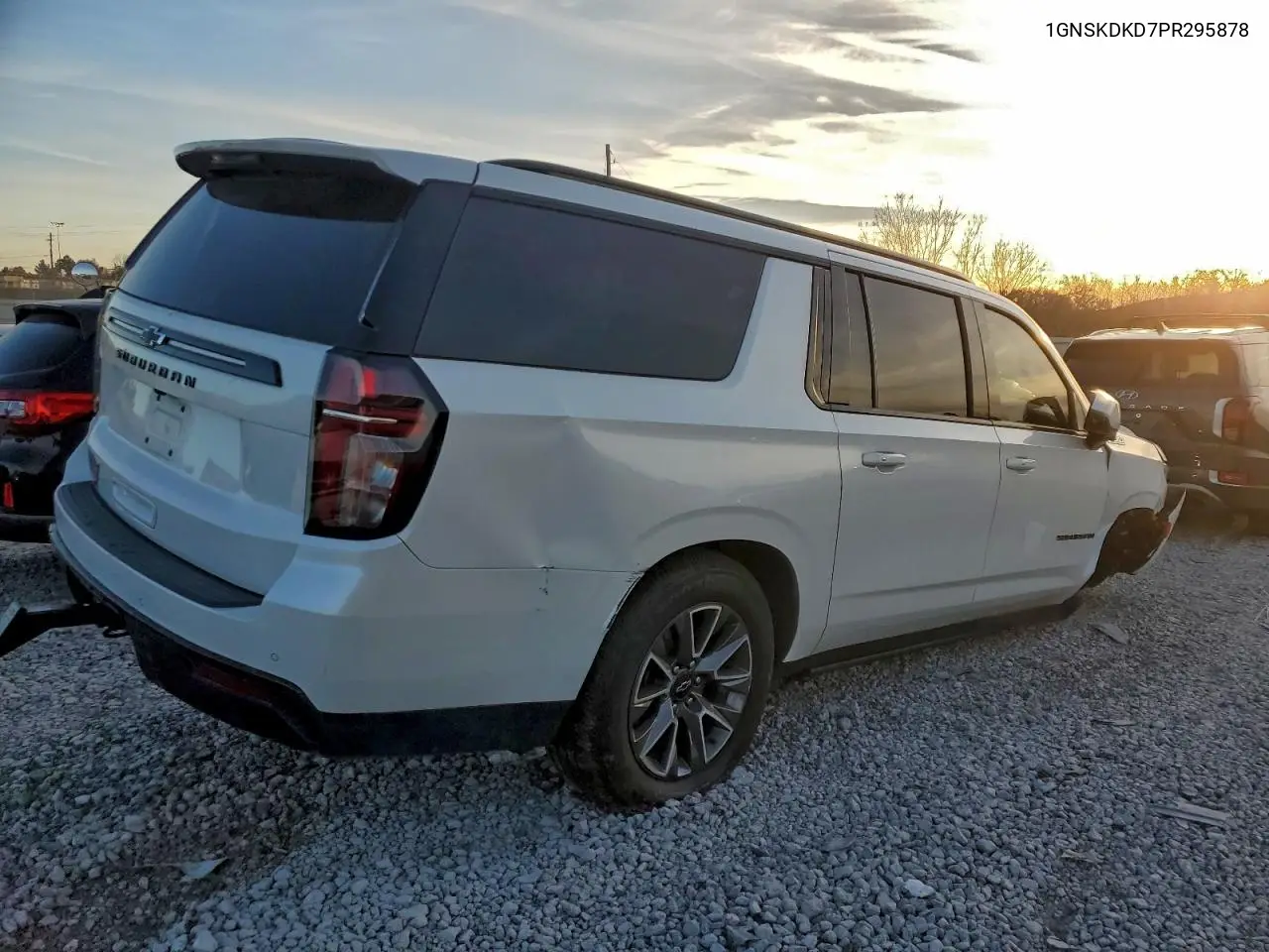 1GNSKDKD7PR295878 2023 Chevrolet Suburban K1500 Z71
