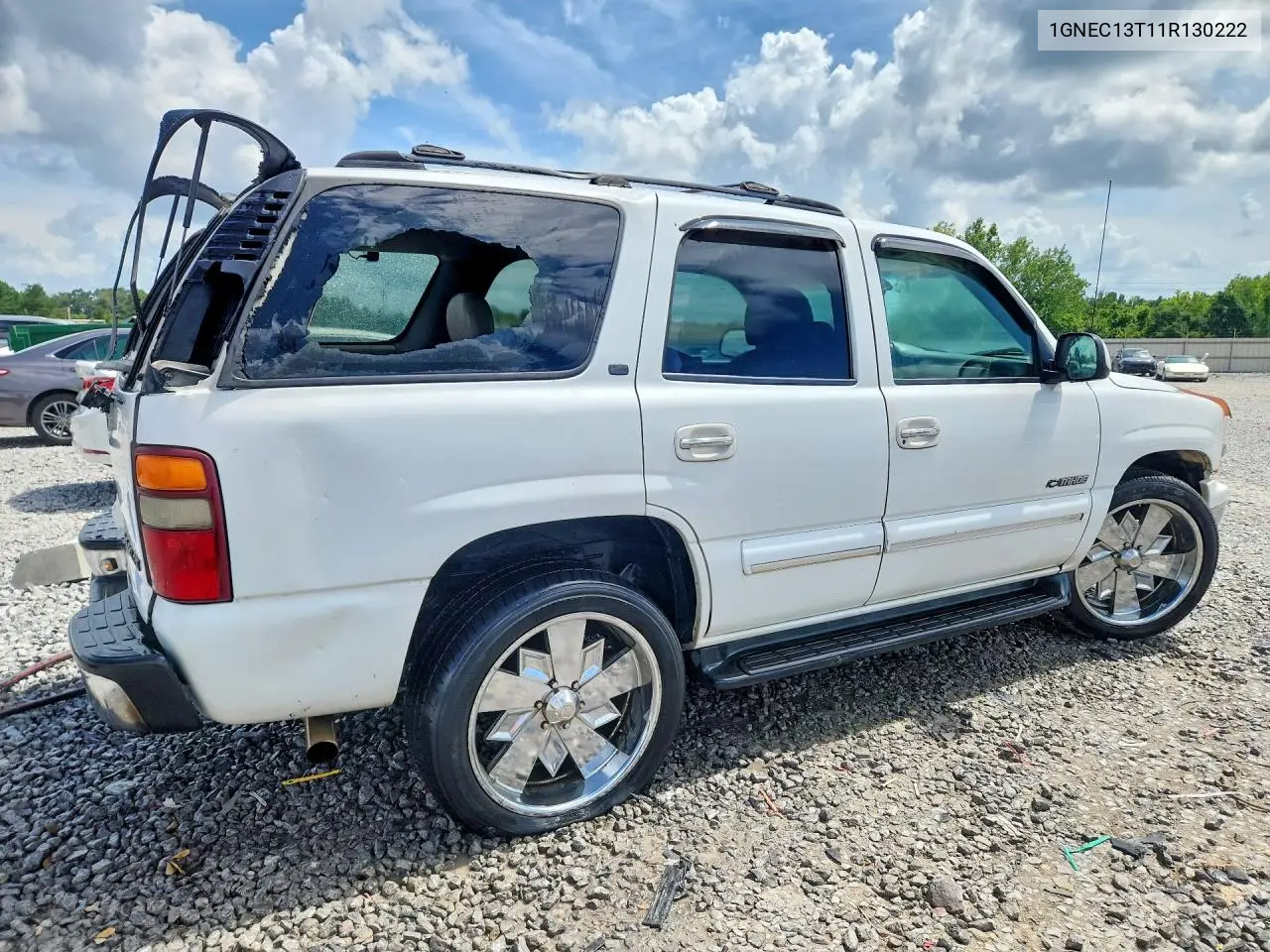 2001 Chevrolet Tahoe C1500 VIN: 1GNEC13T11R130222 Lot: 61157536