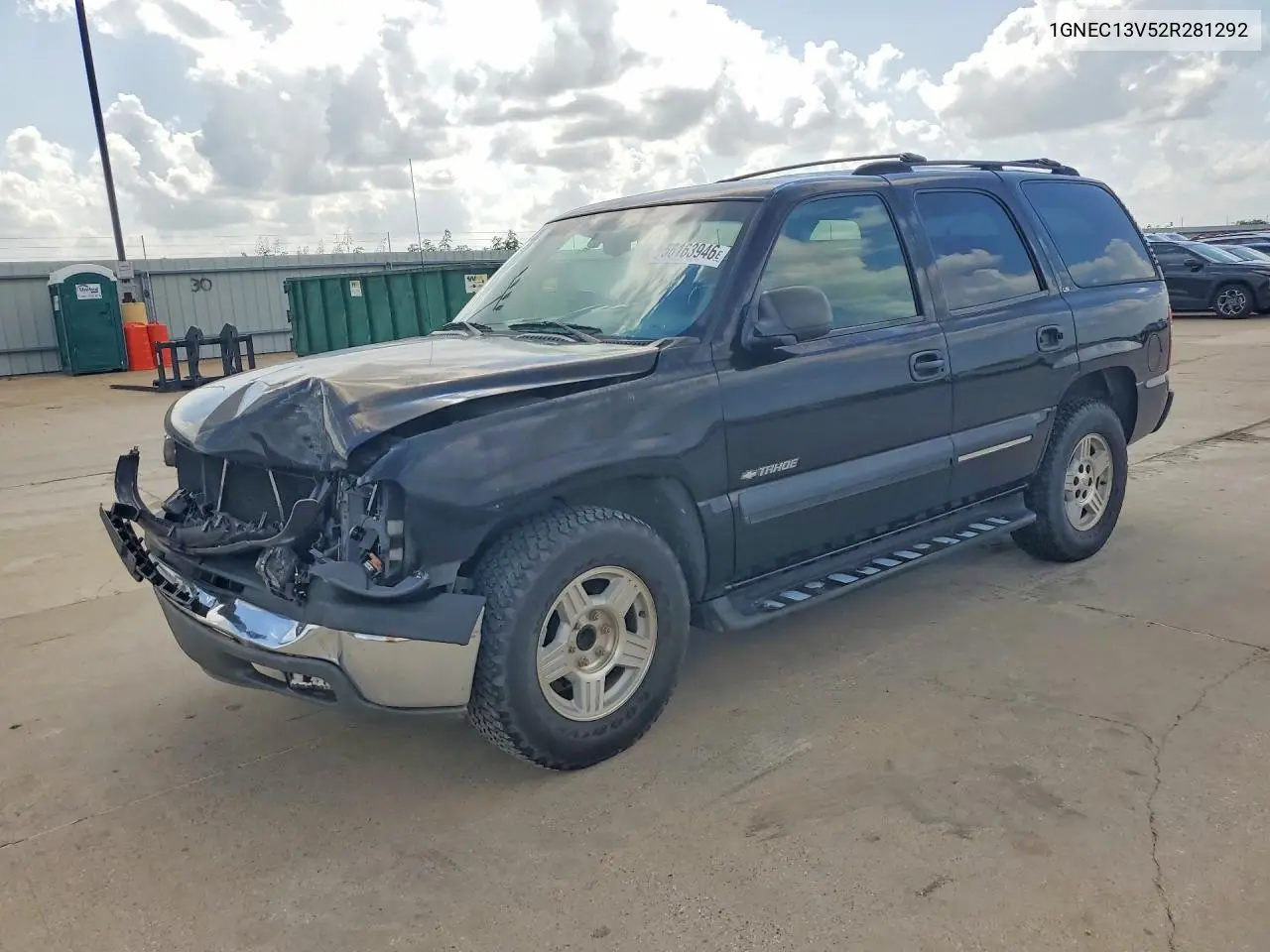 2002 Chevrolet Tahoe C1500 VIN: 1GNEC13V52R281292 Lot: 56163946