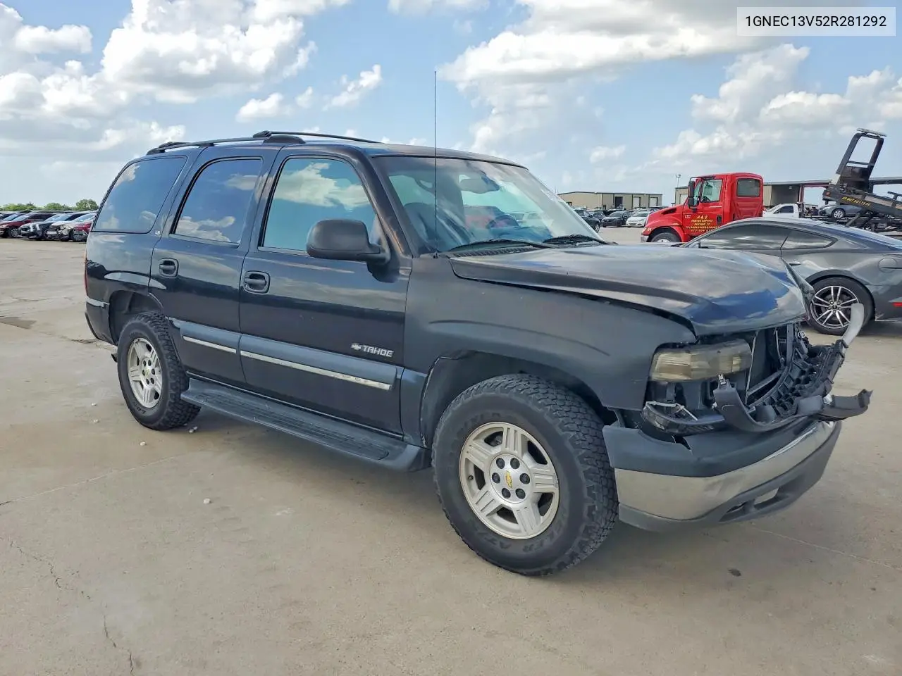 2002 Chevrolet Tahoe C1500 VIN: 1GNEC13V52R281292 Lot: 56163946
