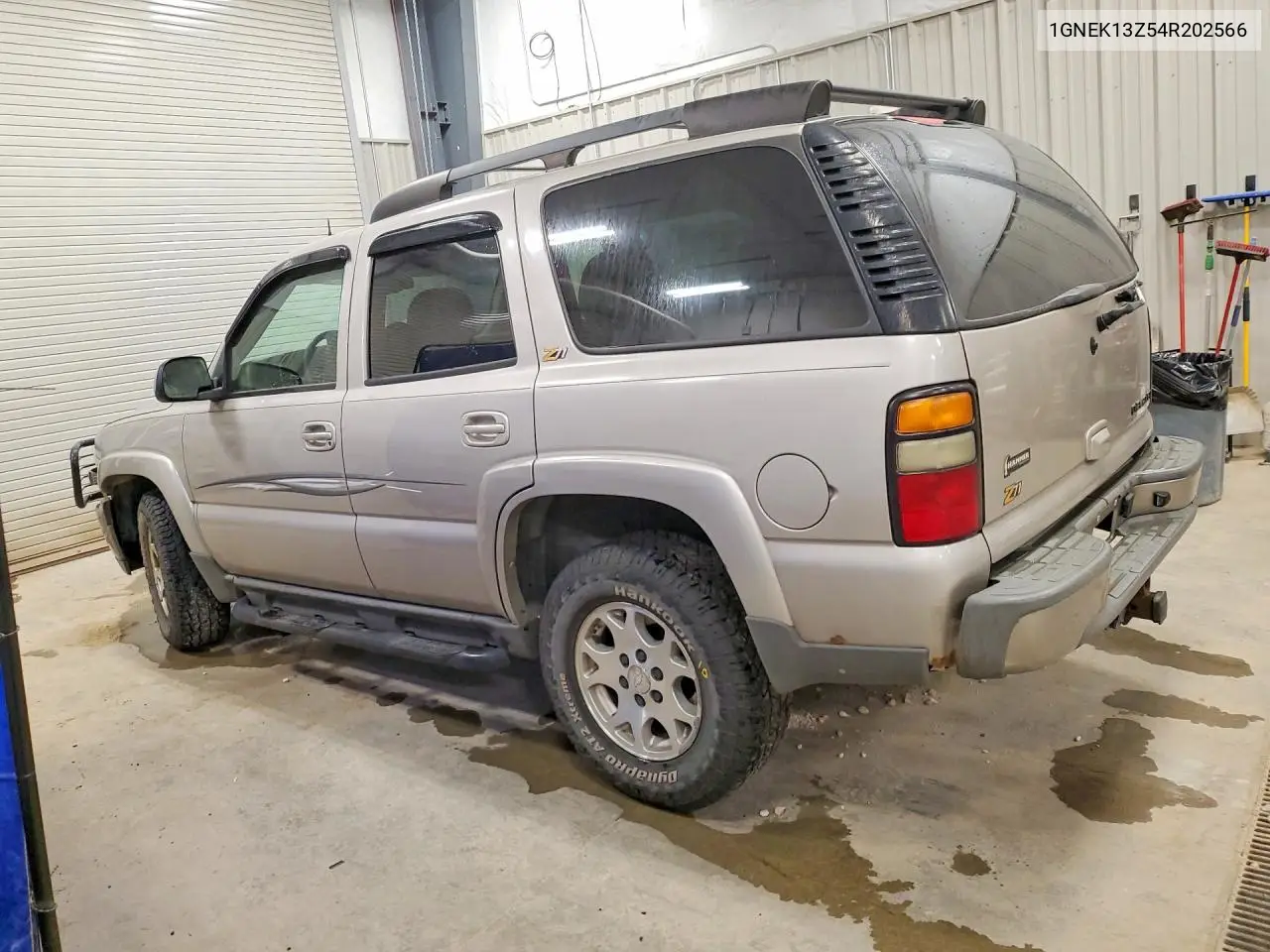 2004 Chevrolet Tahoe K1500 VIN: 1GNEK13Z54R202566 Lot: 61679326