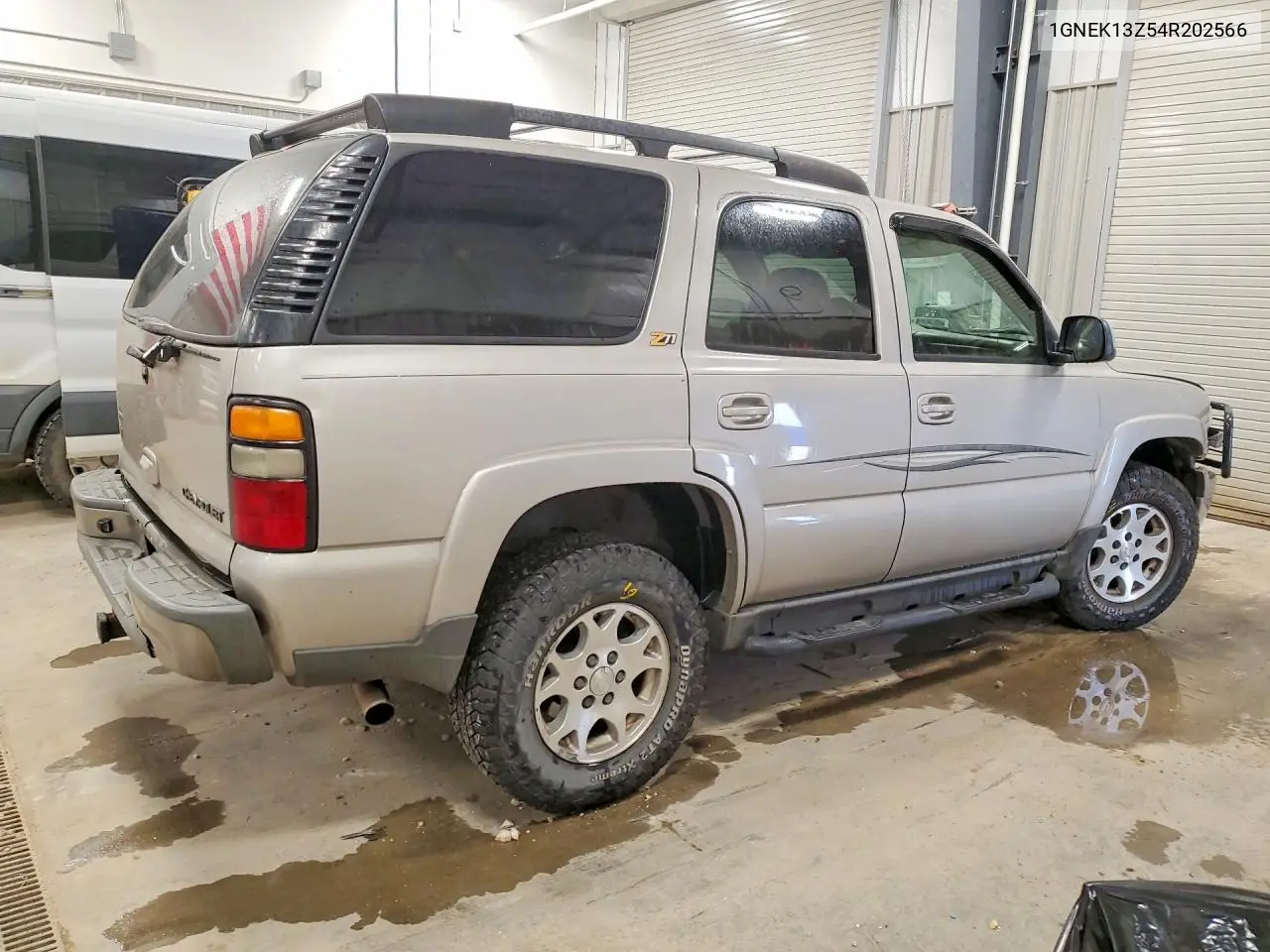 2004 Chevrolet Tahoe K1500 VIN: 1GNEK13Z54R202566 Lot: 61679326