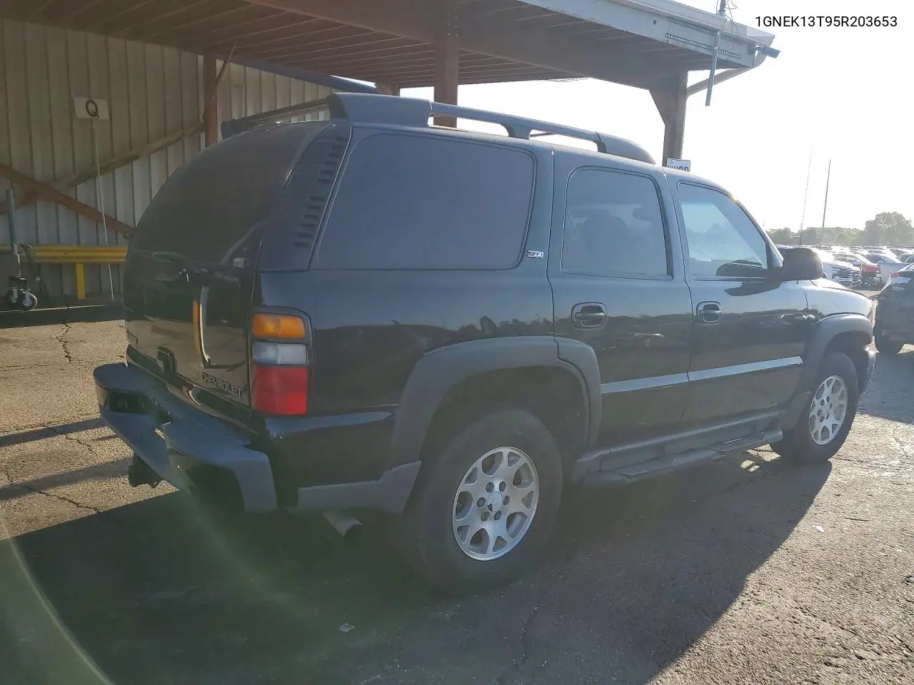 2005 Chevrolet Tahoe K1500 VIN: 1GNEK13T95R203653 Lot: 61794436