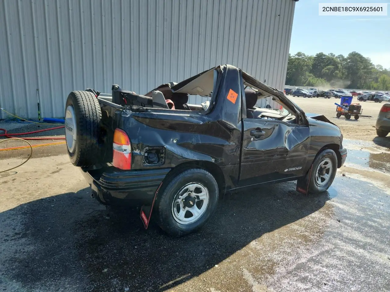 1999 Chevrolet Tracker VIN: 2CNBE18C9X6925601 Lot: 65270055
