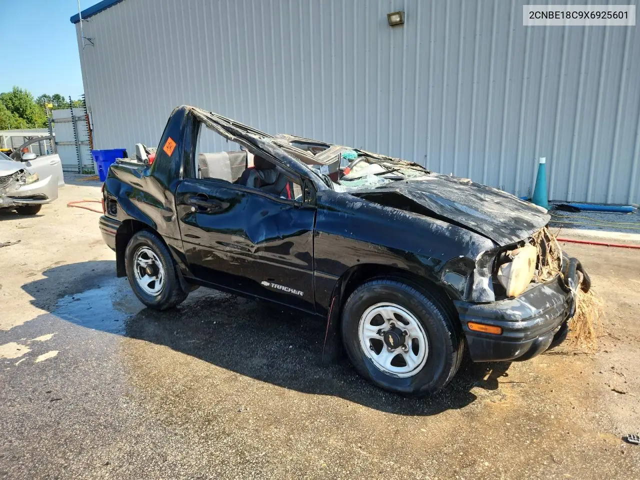 1999 Chevrolet Tracker VIN: 2CNBE18C9X6925601 Lot: 65270055