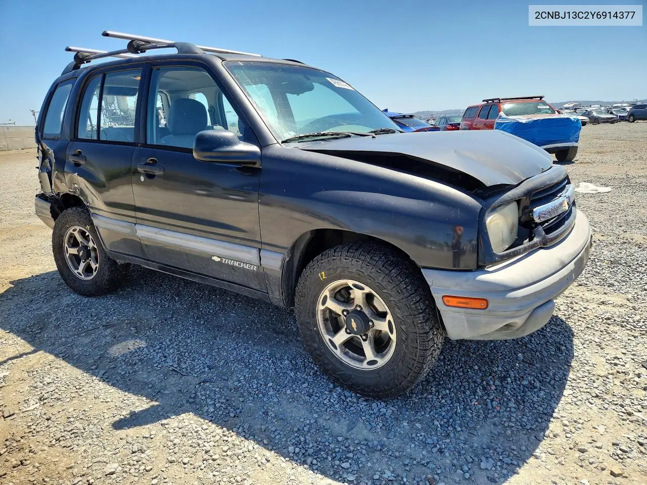 2000 Chevrolet Tracker VIN: 2CNBJ13C2Y6914377 Lot: 49966146