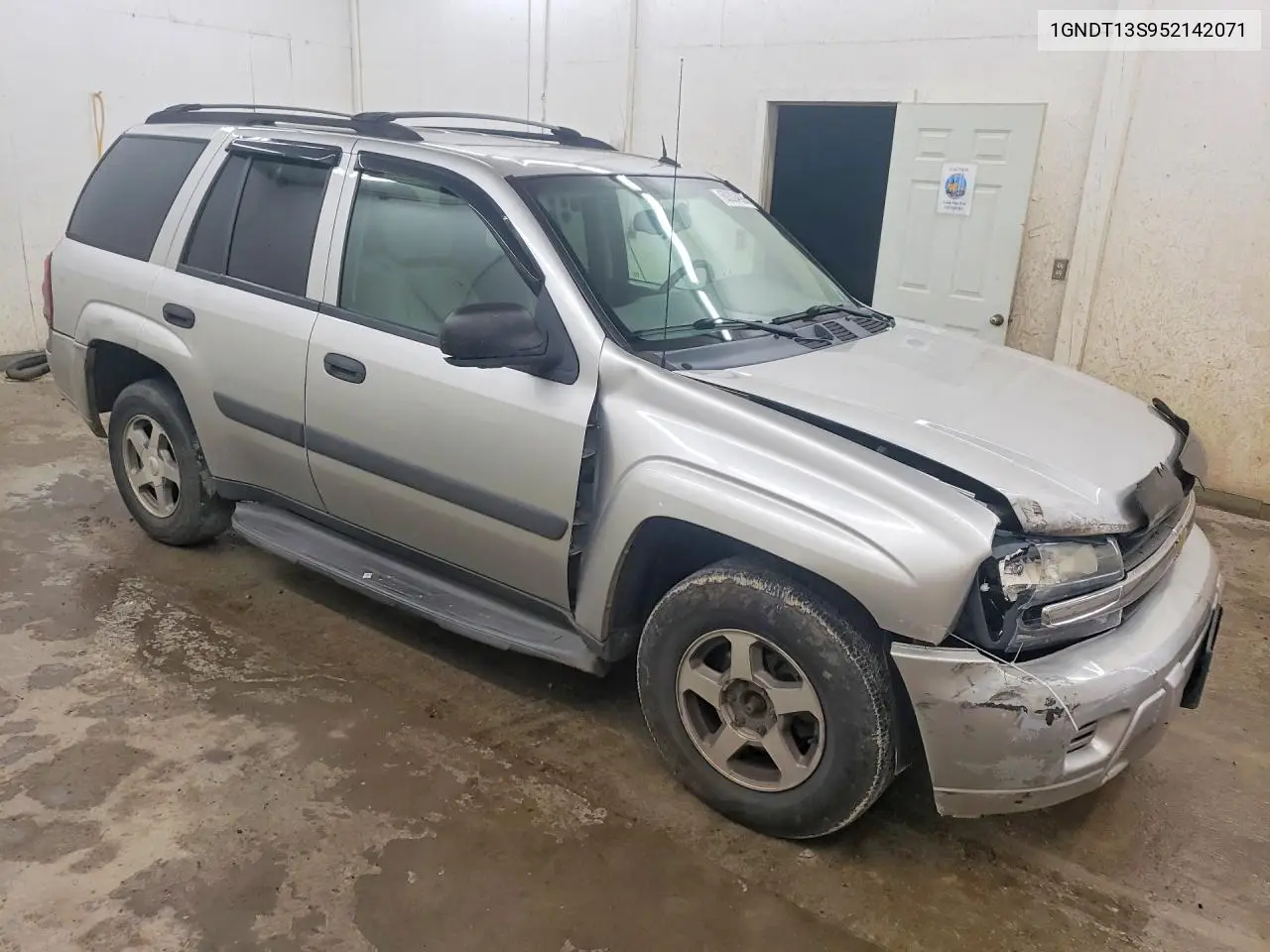 2005 Chevrolet Trailblazer Ls VIN: 1GNDT13S952142071 Lot: 60304836