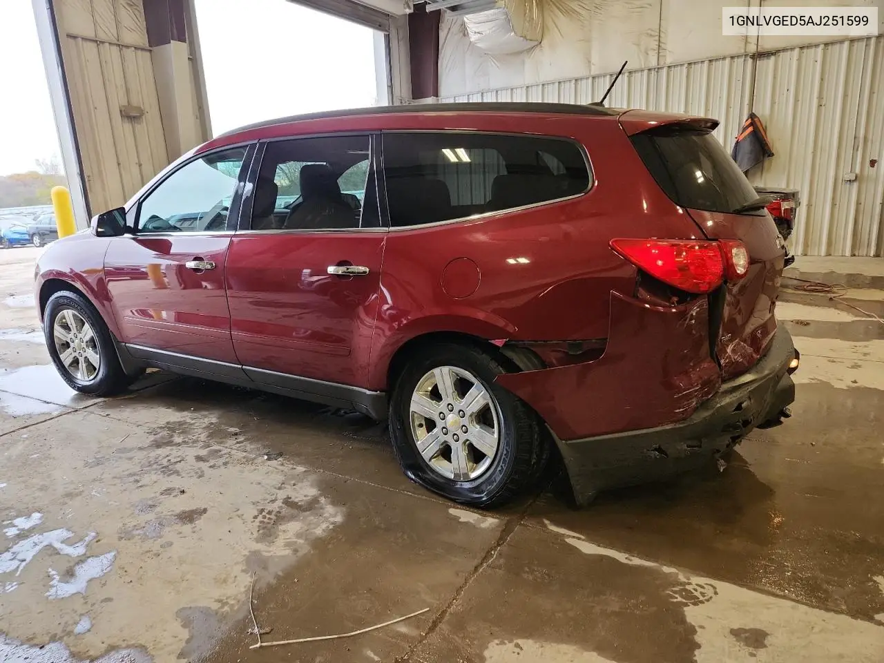 1GNLVGED5AJ251599 2010 Chevrolet Traverse Lt