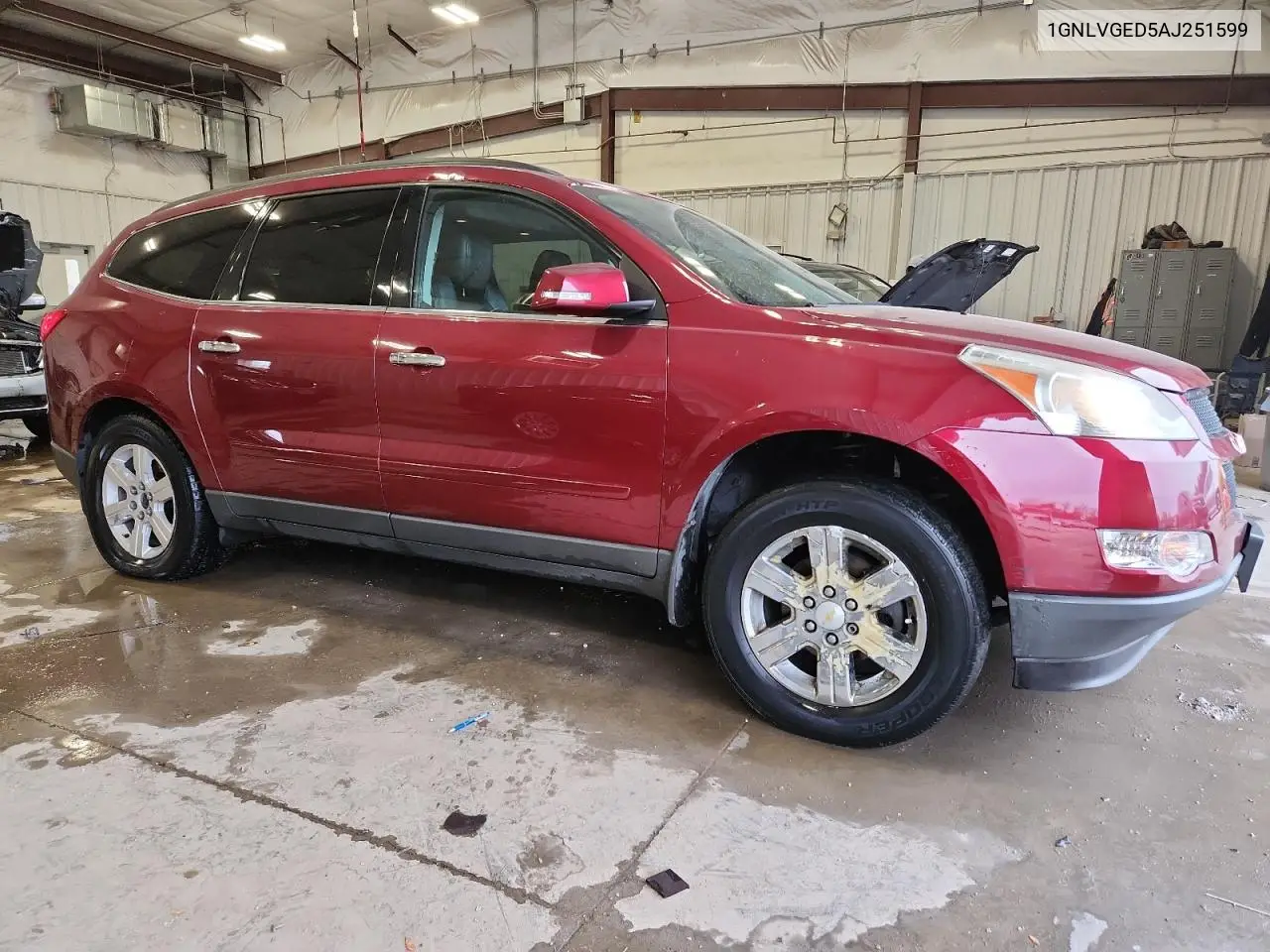 1GNLVGED5AJ251599 2010 Chevrolet Traverse Lt