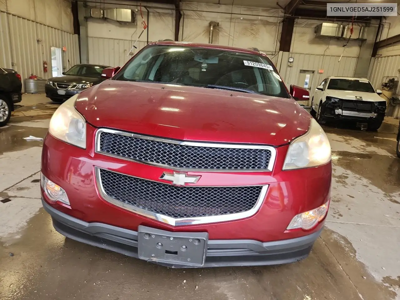 1GNLVGED5AJ251599 2010 Chevrolet Traverse Lt