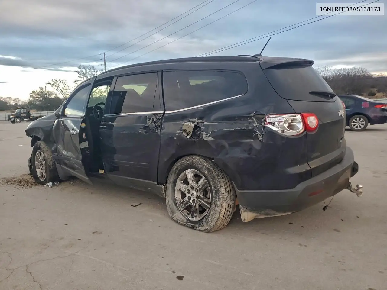 1GNLRFED8AS138173 2010 Chevrolet Traverse Lt