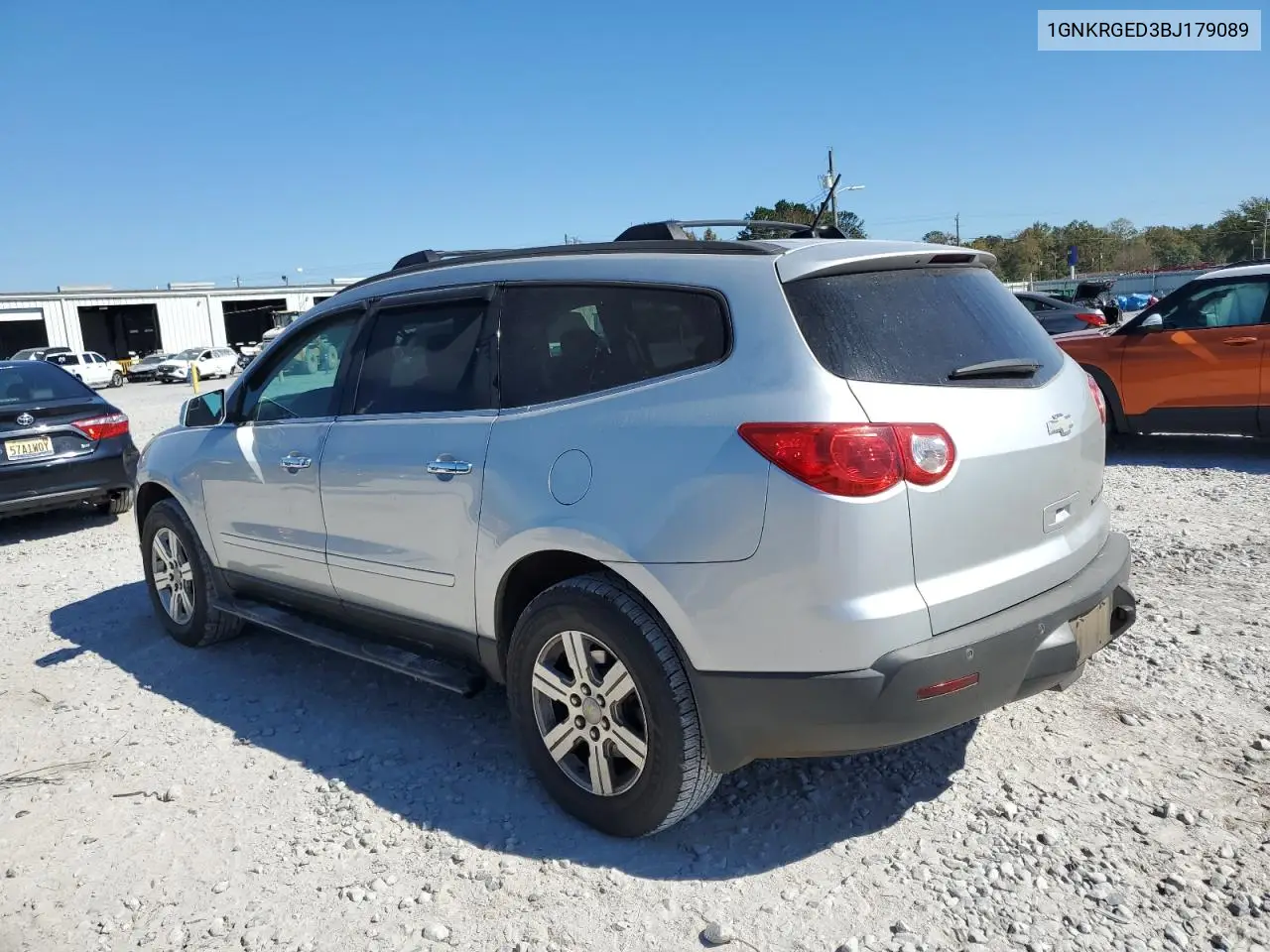 1GNKRGED3BJ179089 2011 Chevrolet Traverse Lt
