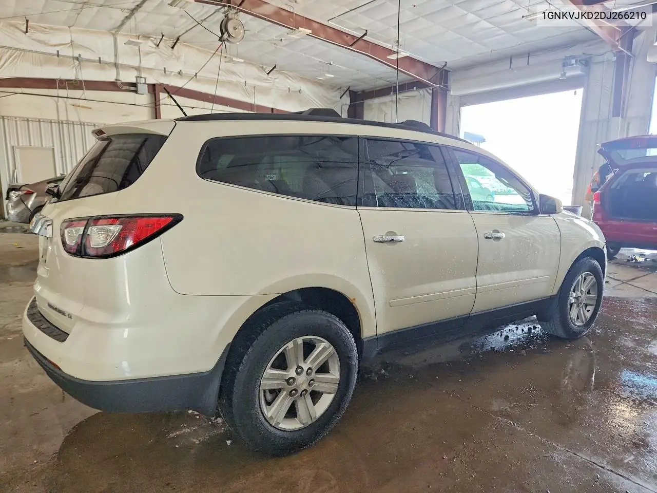 2013 Chevrolet Traverse Lt VIN: 1GNKVJKD2DJ266210 Lot: 61546456