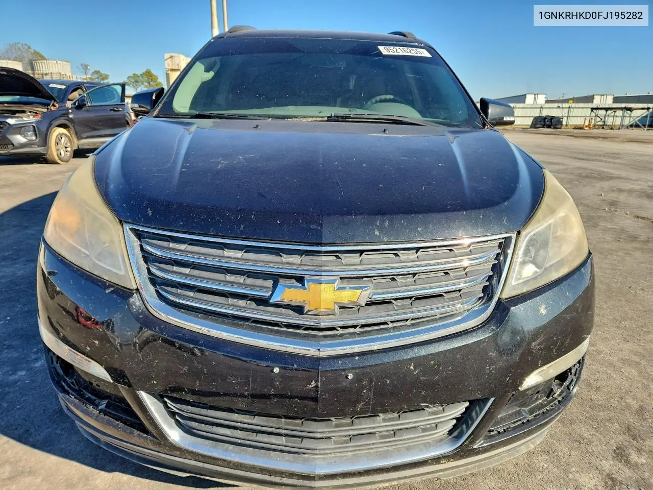 1GNKRHKD0FJ195282 2015 Chevrolet Traverse Lt