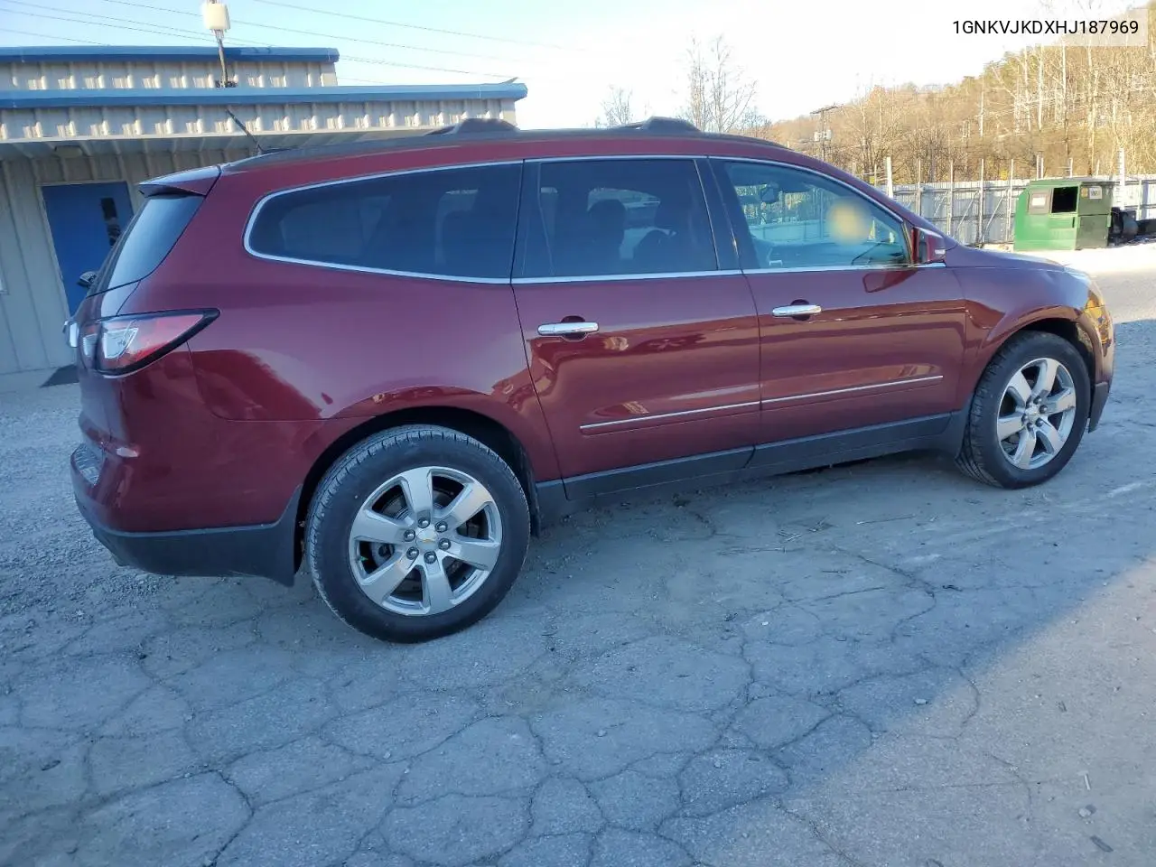 1GNKVJKDXHJ187969 2017 Chevrolet Traverse Premier