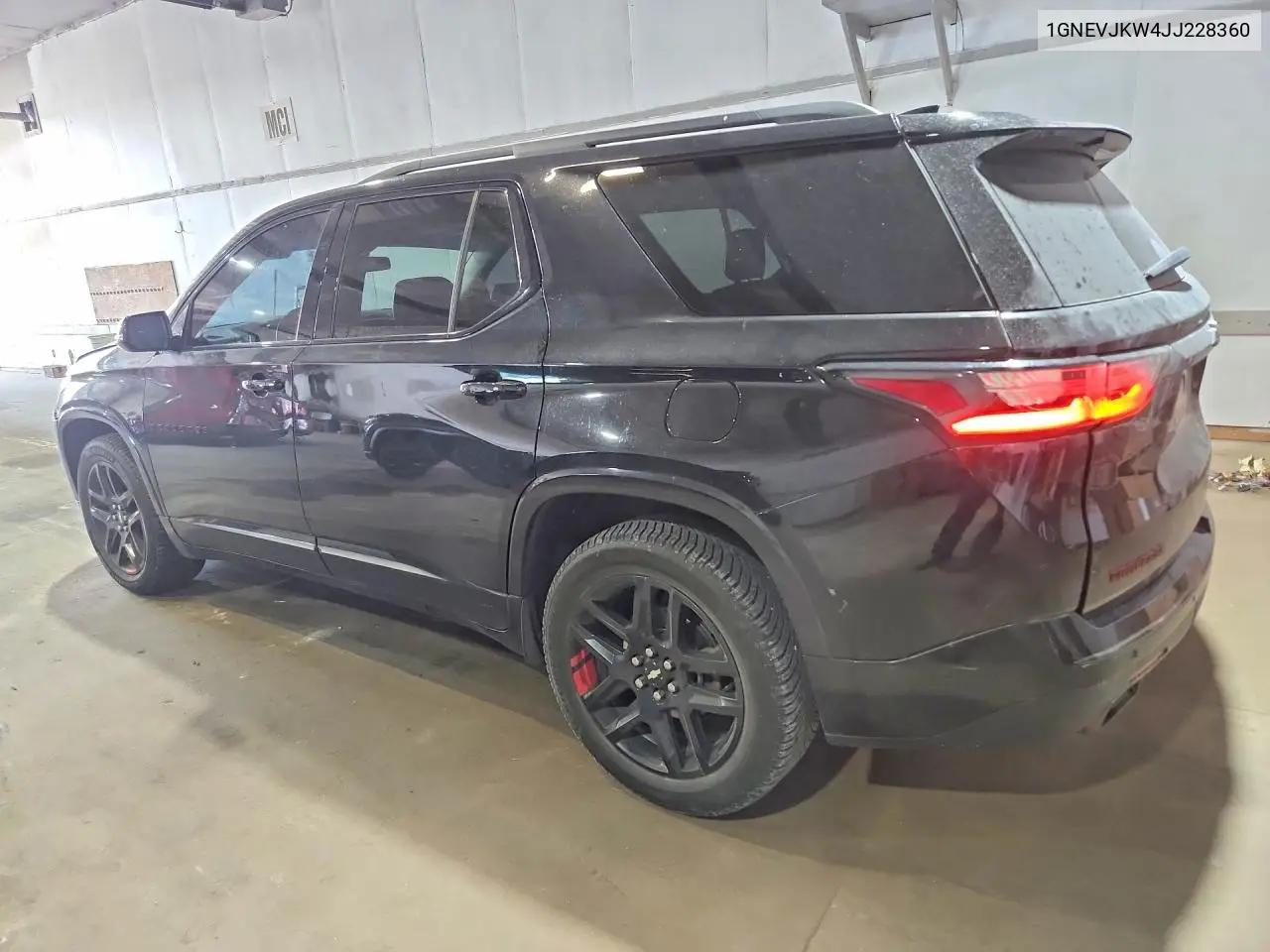 2018 Chevrolet Traverse Premier VIN: 1GNEVJKW4JJ228360 Lot: 60607946