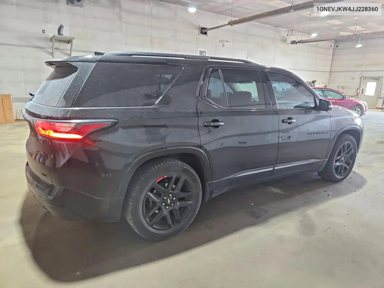 2018 Chevrolet Traverse Premier VIN: 1GNEVJKW4JJ228360 Lot: 60607946