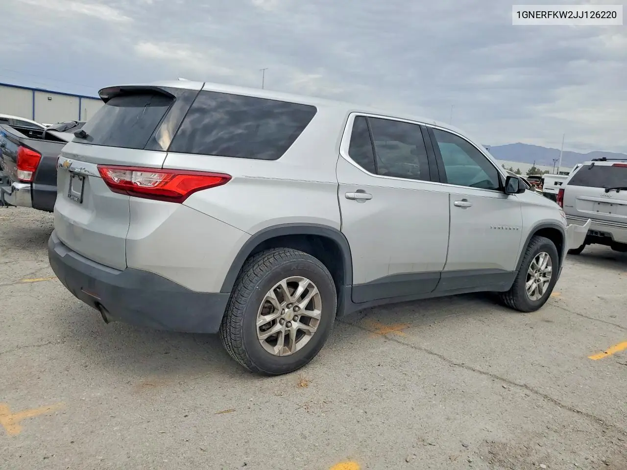 2018 Chevrolet Traverse Ls VIN: 1GNERFKW2JJ126220 Lot: 60892496