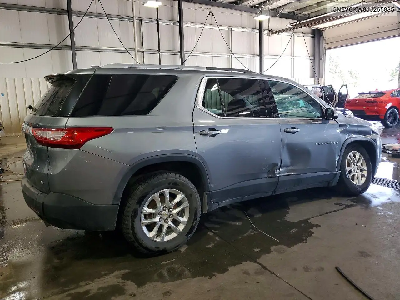 2018 Chevrolet Traverse Lt VIN: 1GNEVGKW8JJ265835 Lot: 61120656