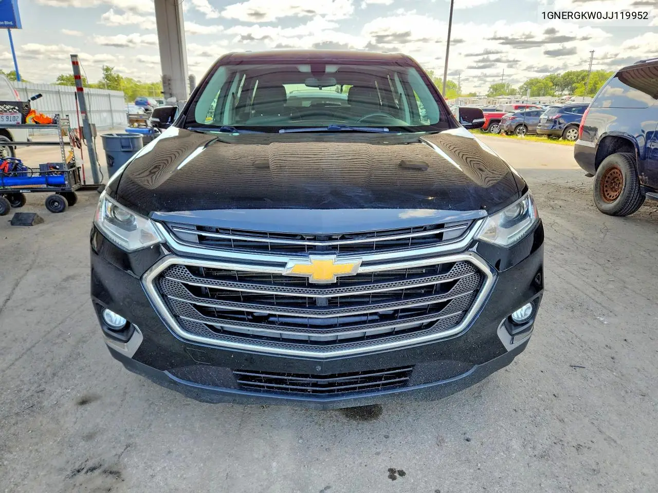 1GNERGKW0JJ119952 2018 Chevrolet Traverse Lt
