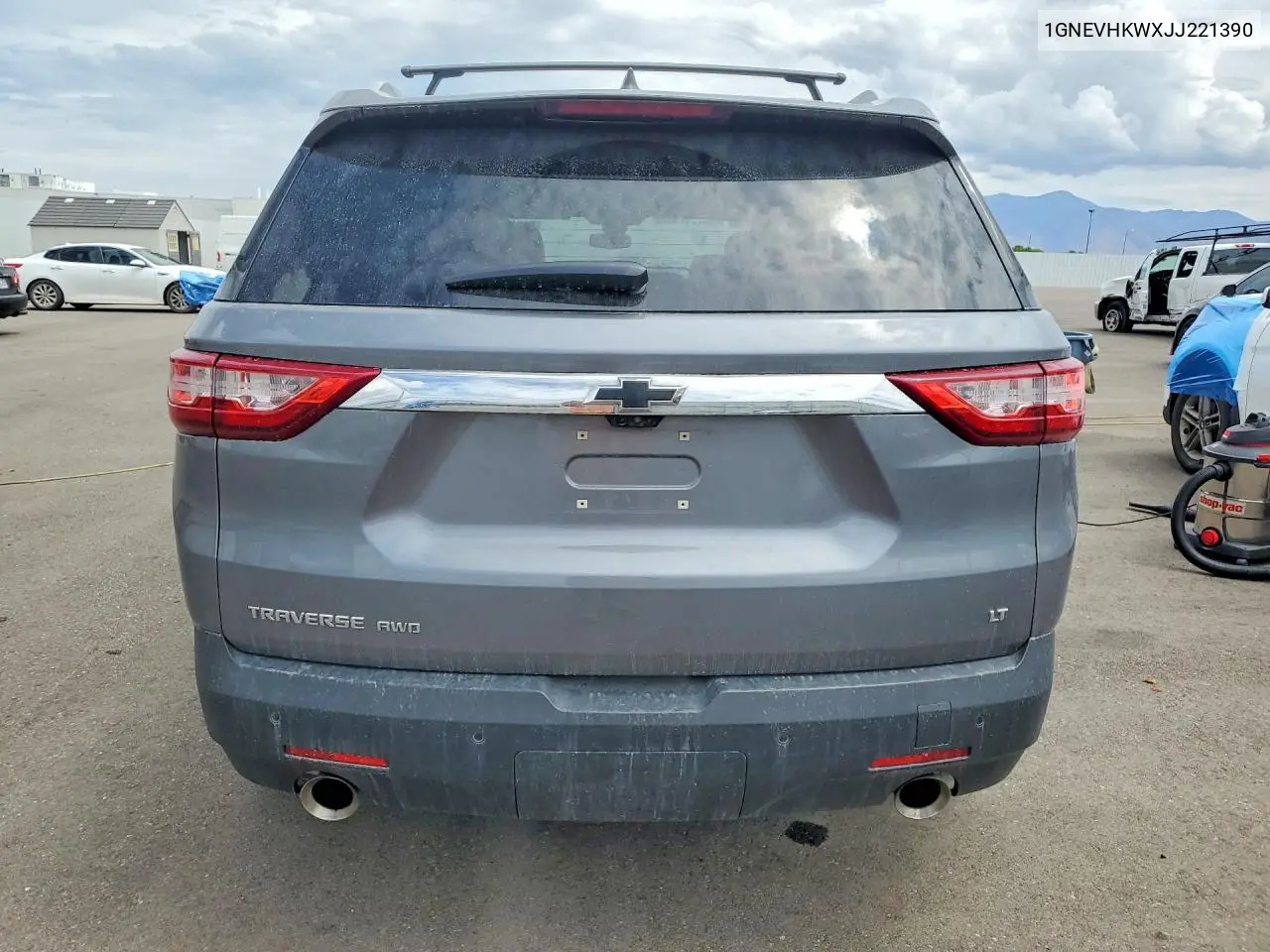 2018 Chevrolet Traverse Lt VIN: 1GNEVHKWXJJ221390 Lot: 62324836