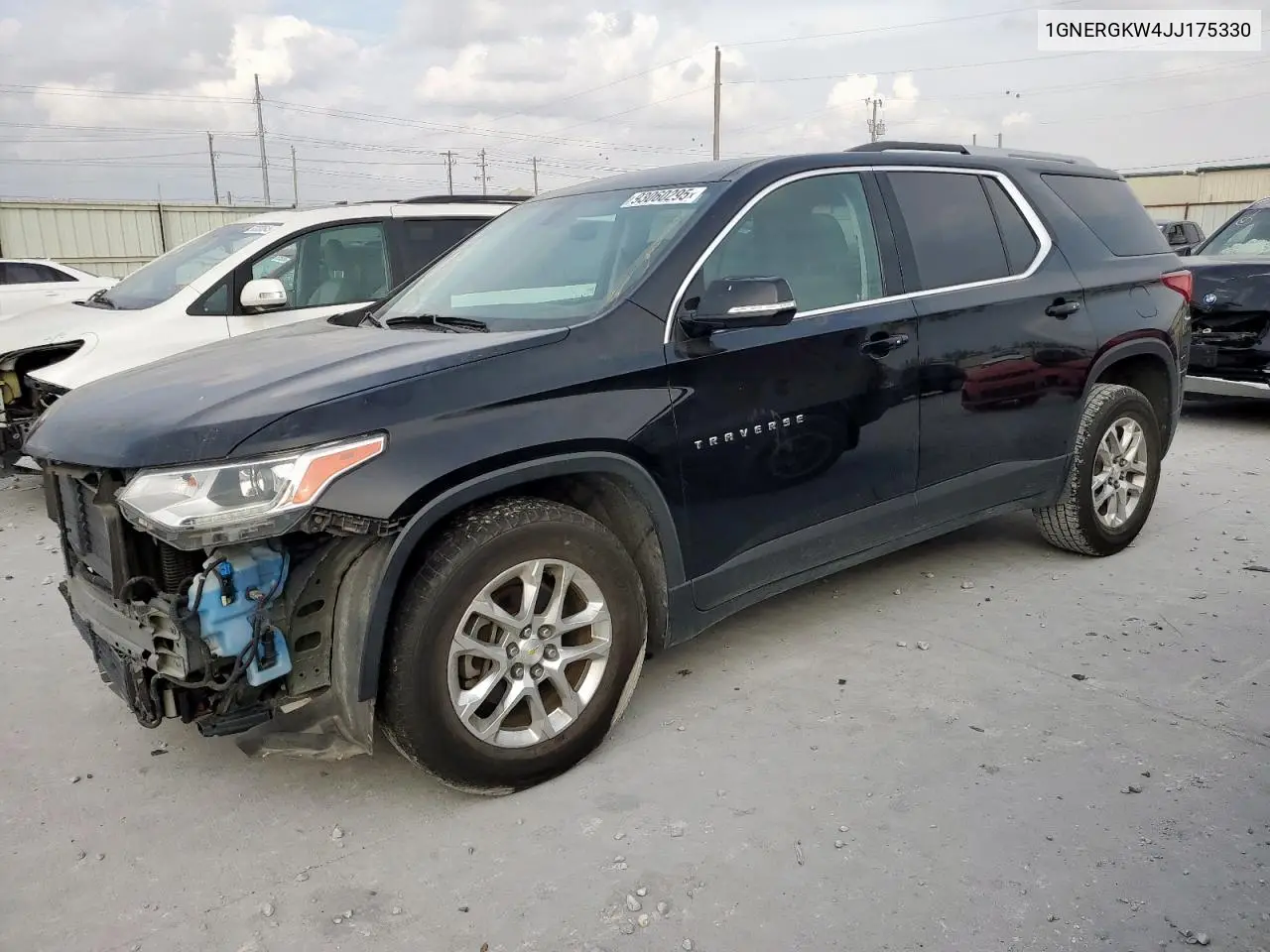 1GNERGKW4JJ175330 2018 Chevrolet Traverse Lt