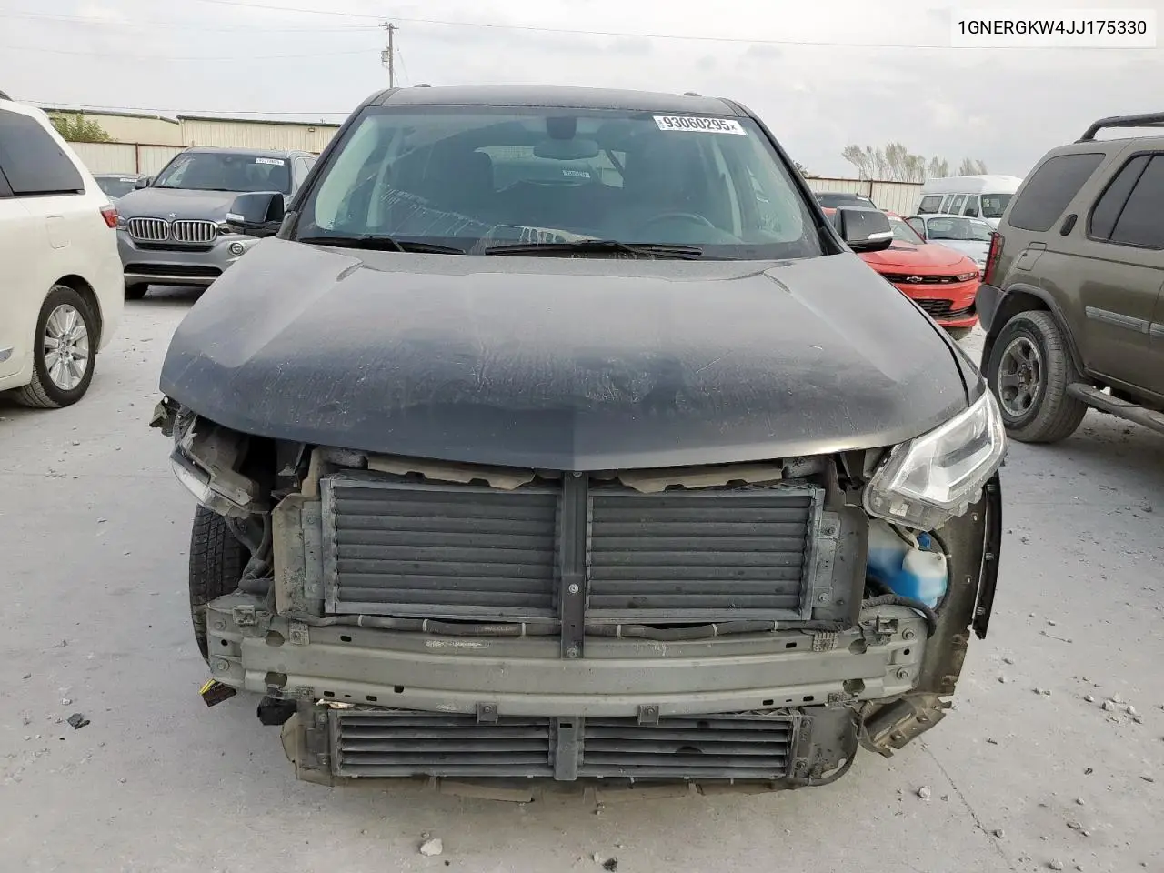 1GNERGKW4JJ175330 2018 Chevrolet Traverse Lt