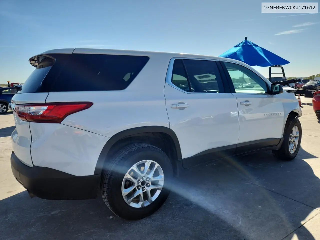 1GNERFKW0KJ171612 2019 Chevrolet Traverse Ls