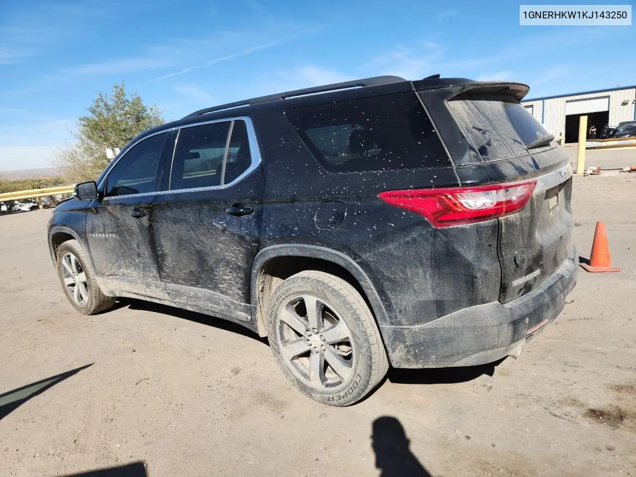 1GNERHKW1KJ143250 2019 Chevrolet Traverse Lt
