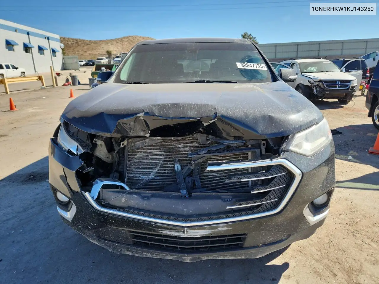 1GNERHKW1KJ143250 2019 Chevrolet Traverse Lt