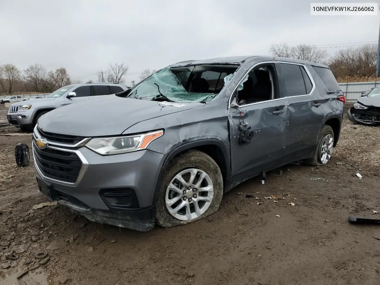 1GNEVFKW1KJ266062 2019 Chevrolet Traverse Ls
