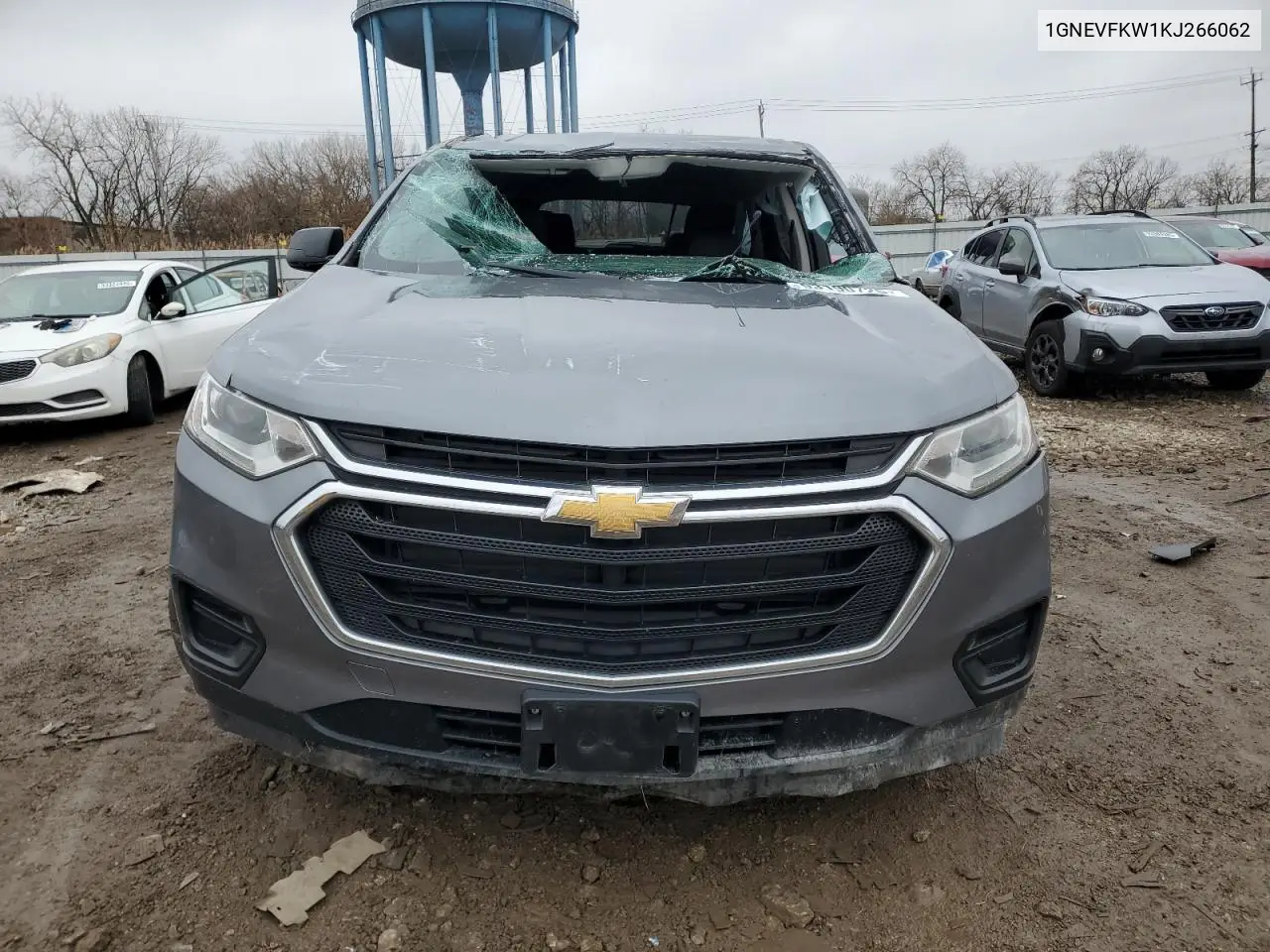 1GNEVFKW1KJ266062 2019 Chevrolet Traverse Ls