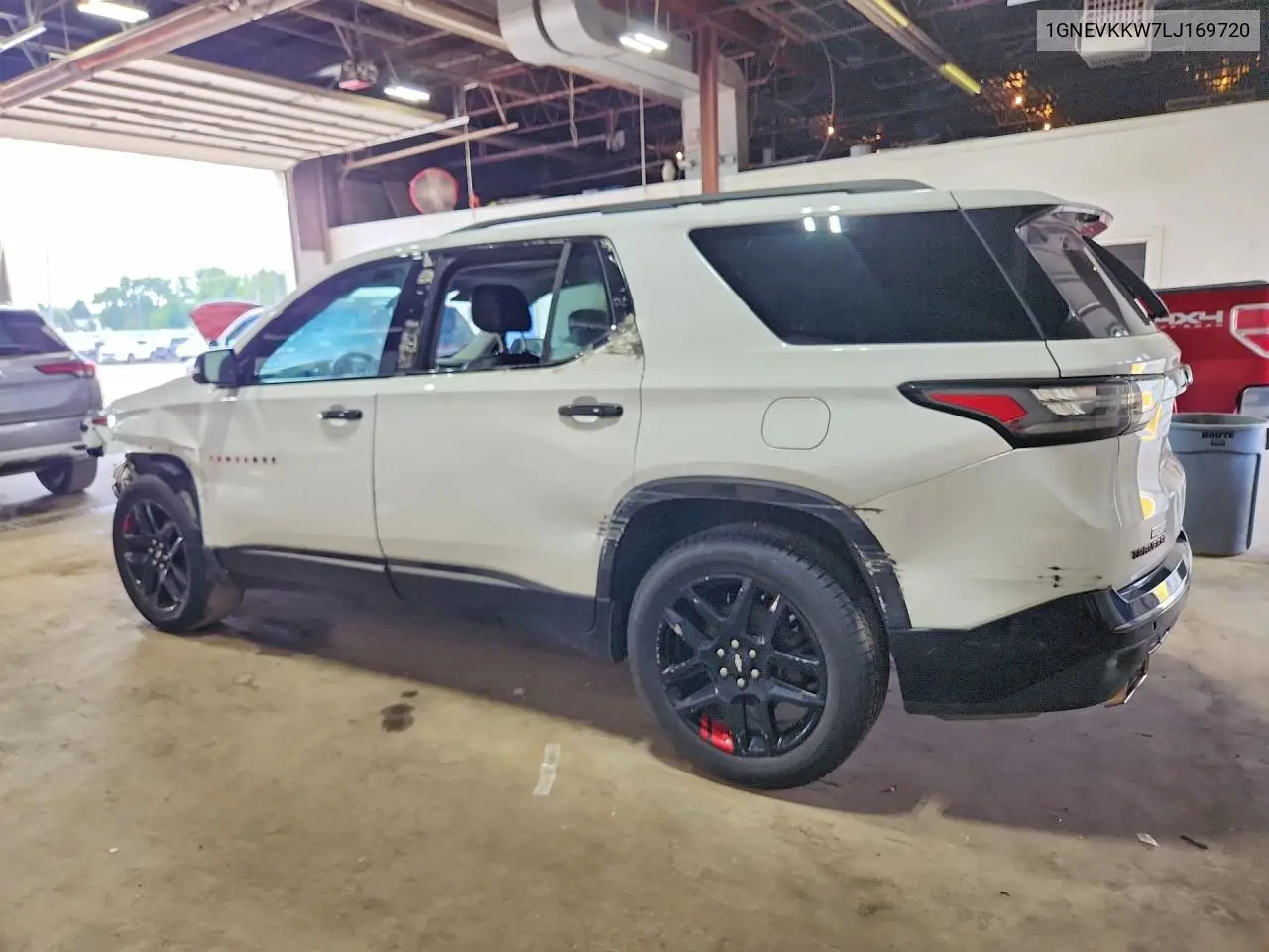 2020 Chevrolet Traverse Premier VIN: 1GNEVKKW7LJ169720 Lot: 62036996