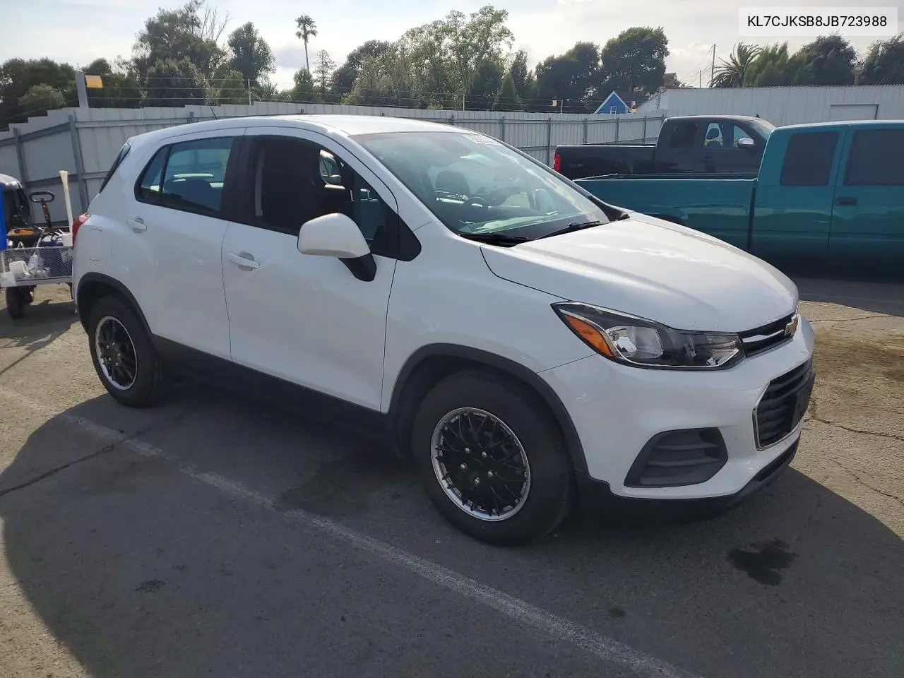 2018 Chevrolet Trax Ls VIN: KL7CJKSB8JB723988 Lot: 59207066
