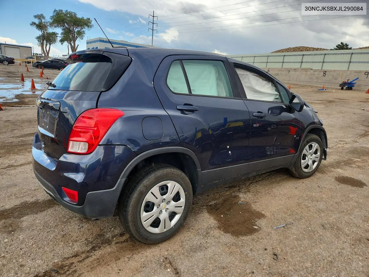 2018 Chevrolet Trax Ls VIN: 3GNCJKSBXJL290084 Lot: 61740556