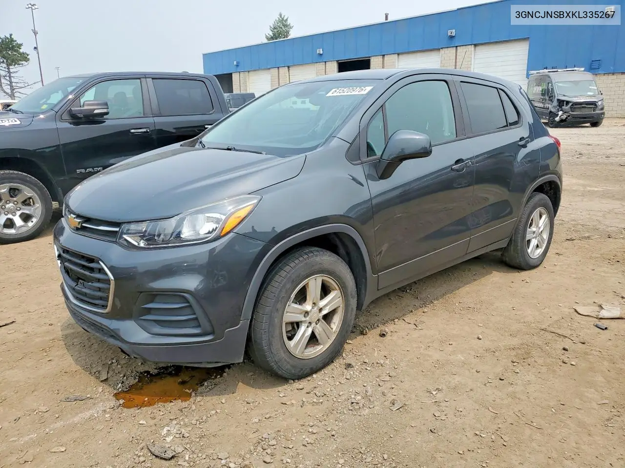 2019 Chevrolet Trax Ls VIN: 3GNCJNSBXKL335267 Lot: 61520976