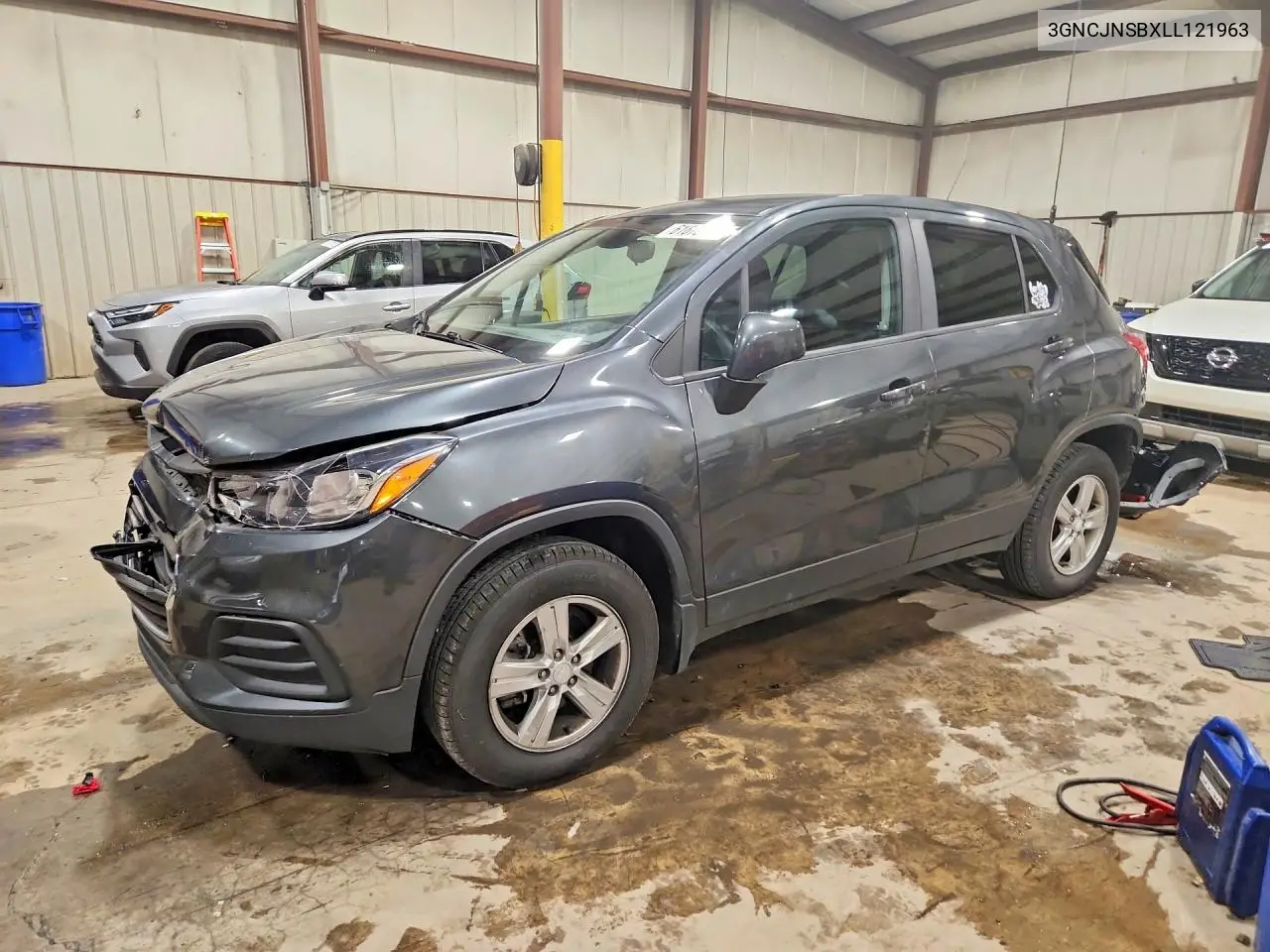 2020 Chevrolet Trax Ls VIN: 3GNCJNSBXLL121963 Lot: 61673696