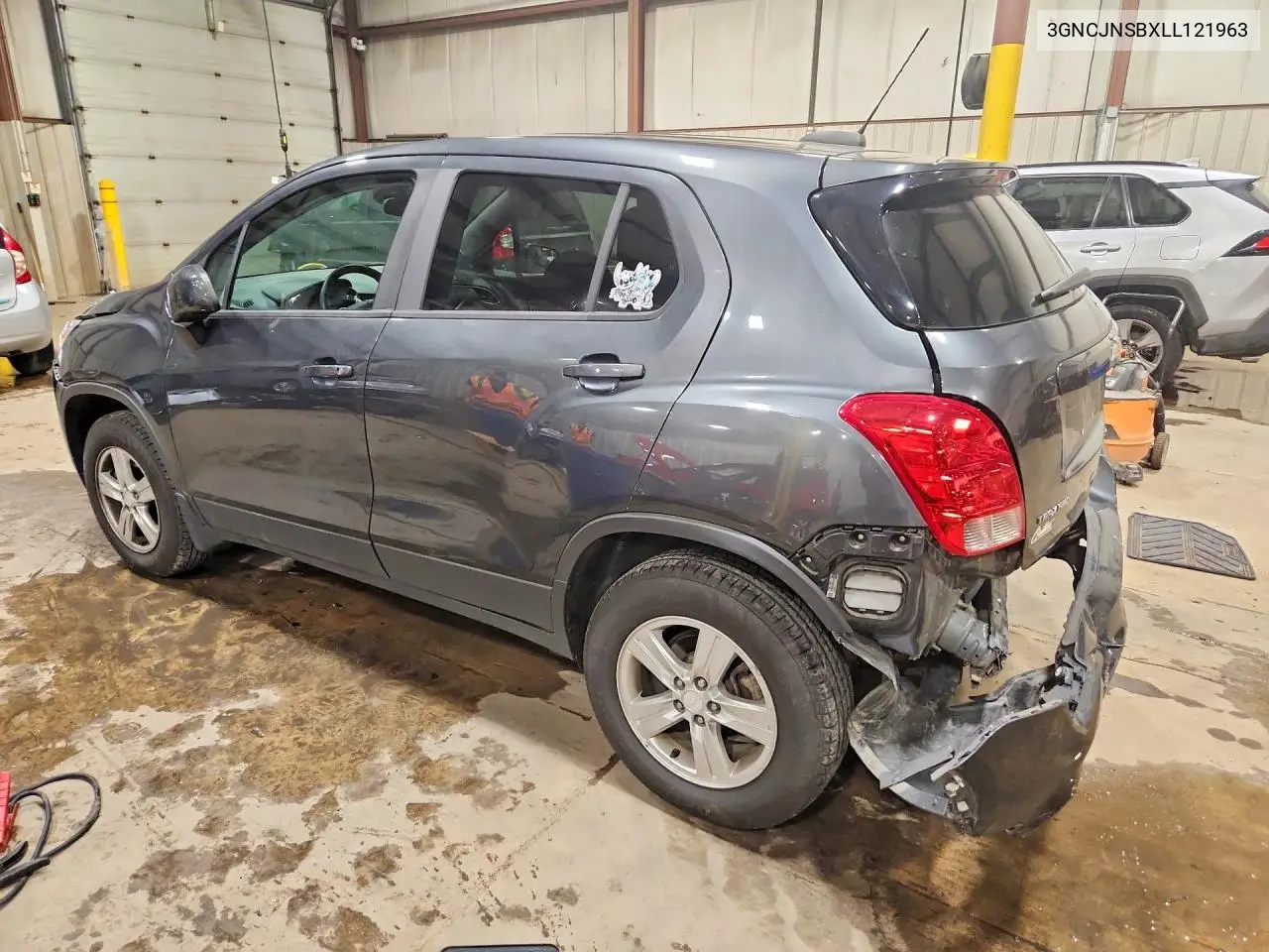 2020 Chevrolet Trax Ls VIN: 3GNCJNSBXLL121963 Lot: 61673696