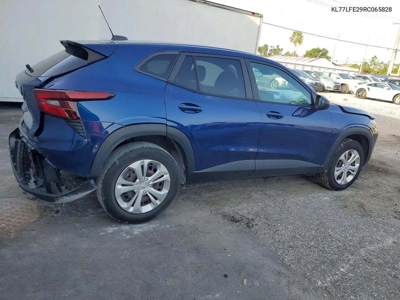 2024 Chevrolet Trax Ls VIN: KL77LFE29RC065828 Lot: 60195396