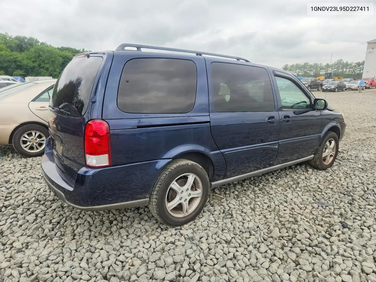 2005 Chevrolet Uplander Ls VIN: 1GNDV23L95D227411 Lot: 62148416