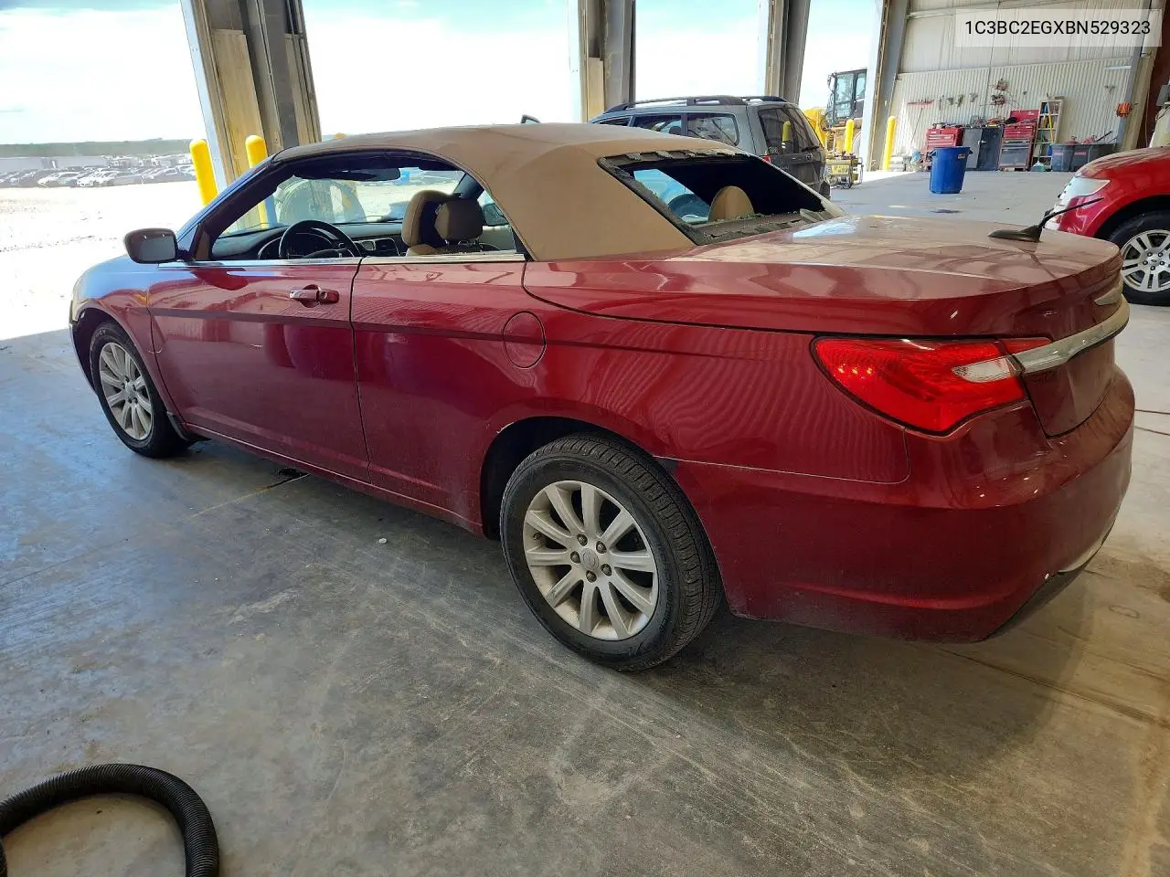2011 Chrysler 200 Touring VIN: 1C3BC2EGXBN529323 Lot: 56671496