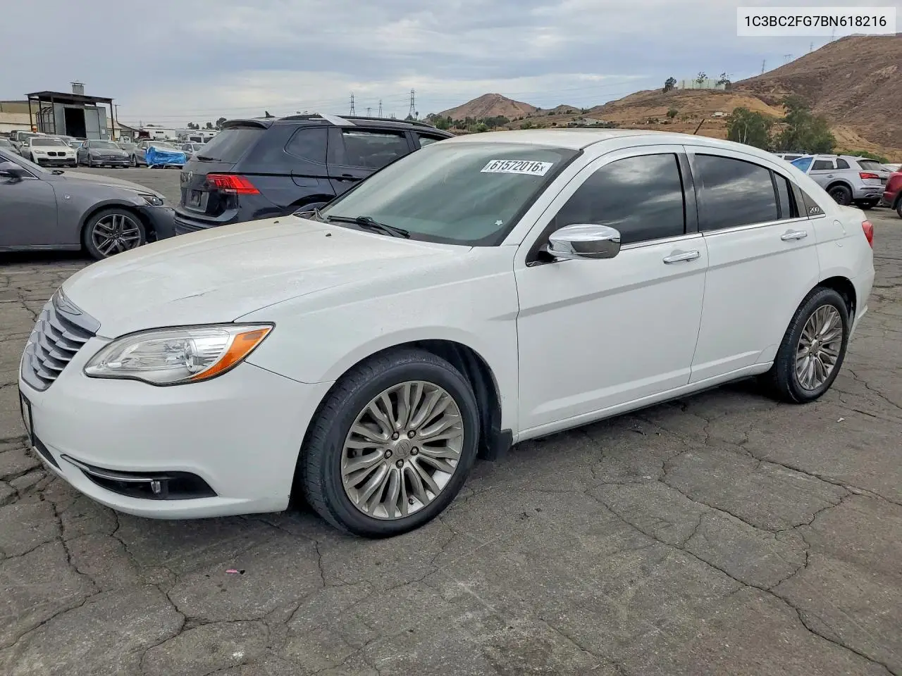 2011 Chrysler 200 Limited VIN: 1C3BC2FG7BN618216 Lot: 61572016