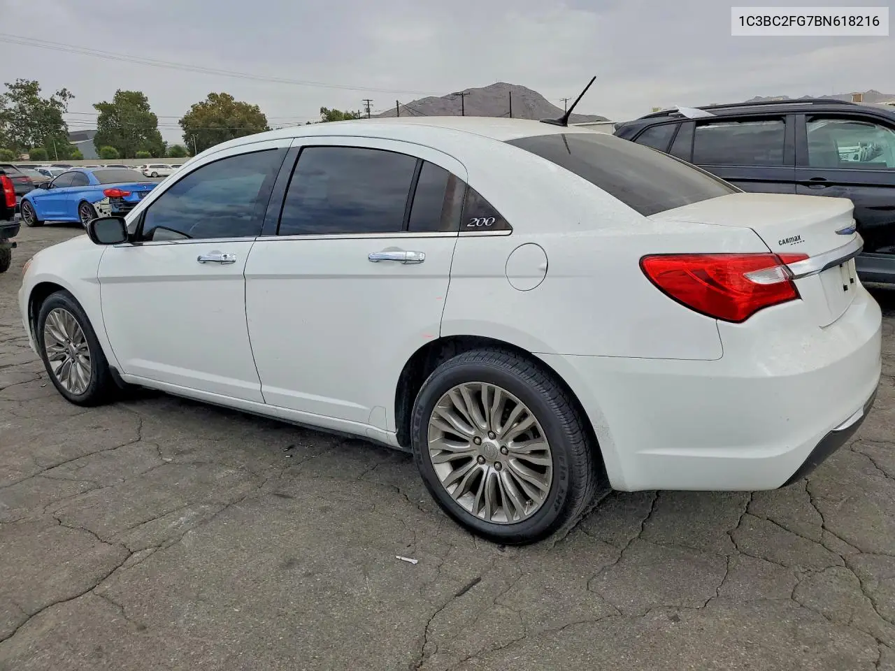 2011 Chrysler 200 Limited VIN: 1C3BC2FG7BN618216 Lot: 61572016