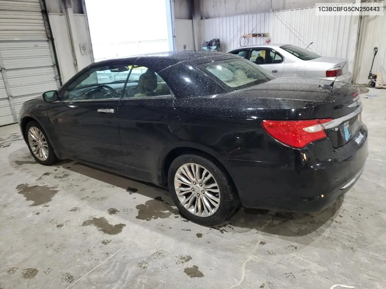 1C3BCBFG5CN250443 2012 Chrysler 200 Limited