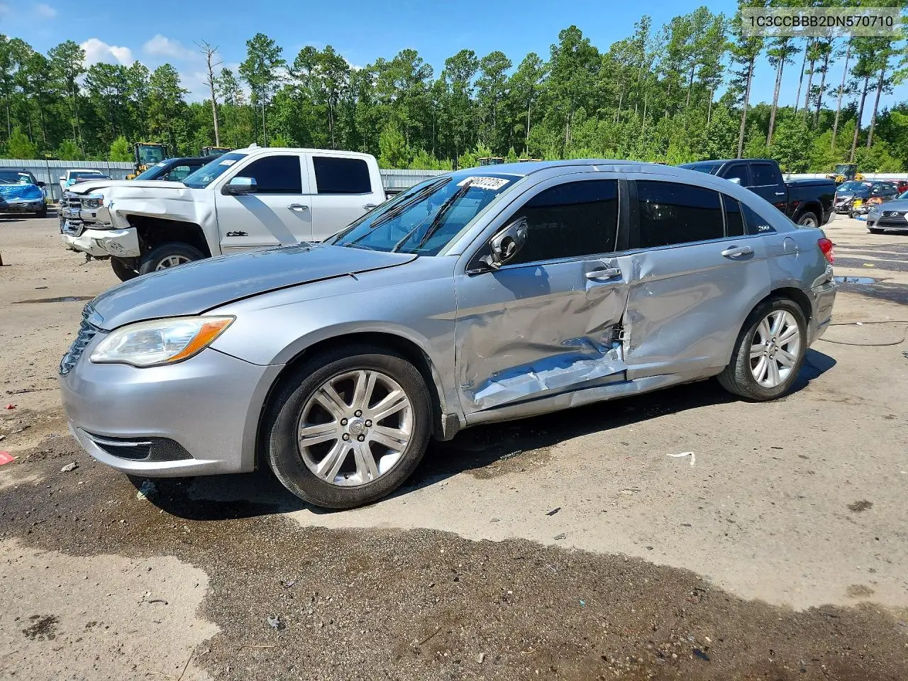 2013 Chrysler 200 Touring VIN: 1C3CCBBB2DN570710 Lot: 59687226
