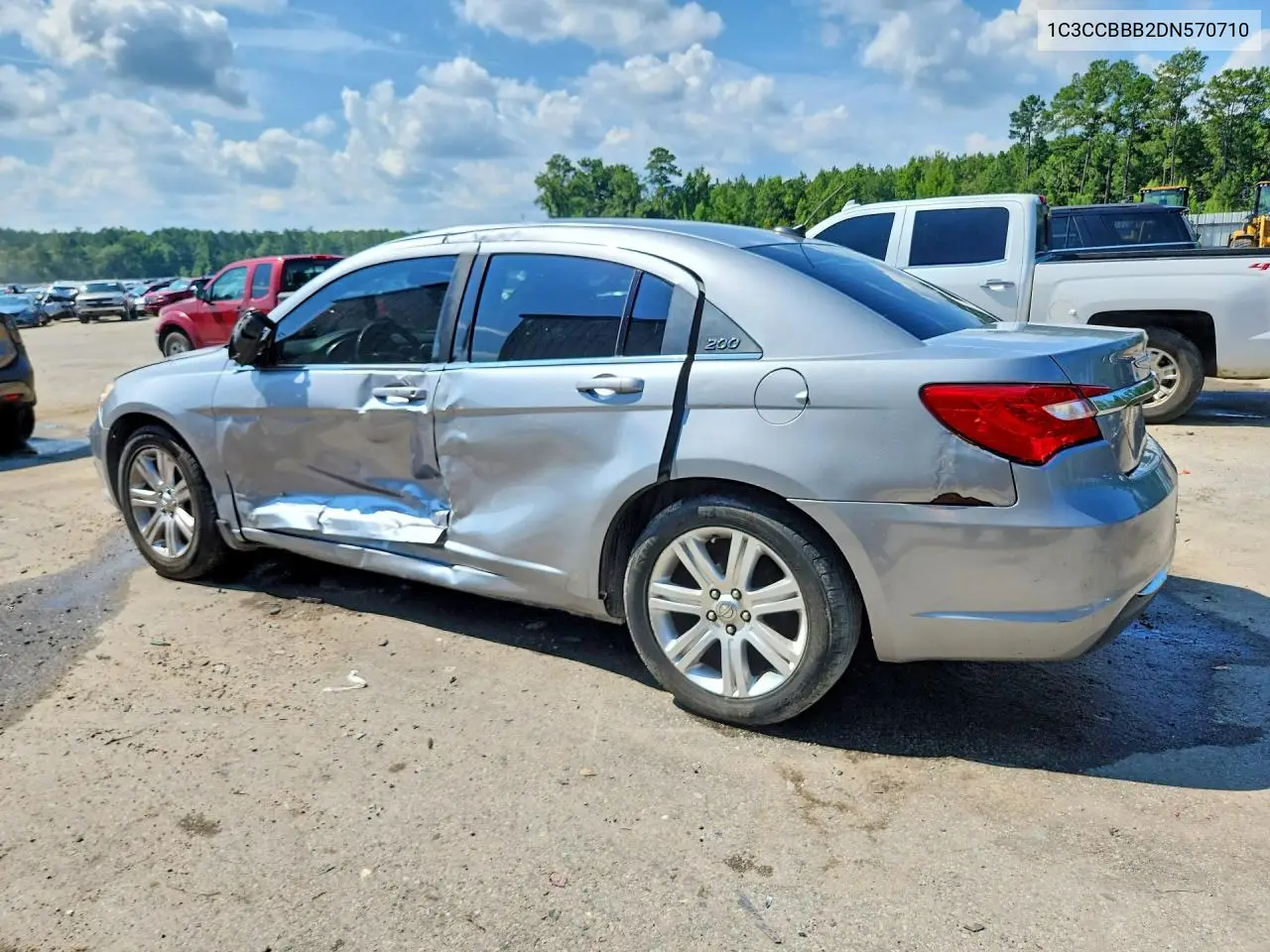2013 Chrysler 200 Touring VIN: 1C3CCBBB2DN570710 Lot: 59687226