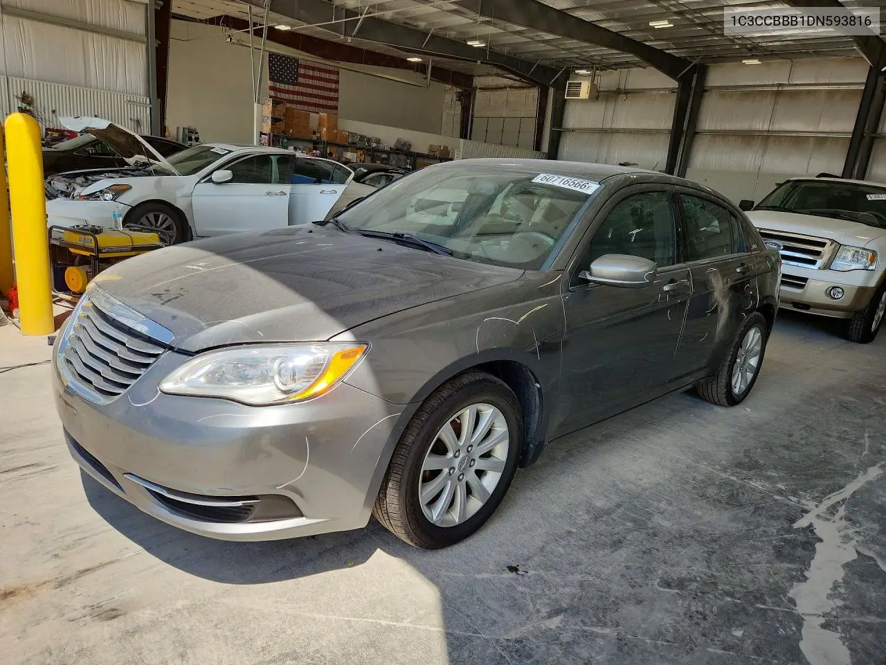 2013 Chrysler 200 Touring VIN: 1C3CCBBB1DN593816 Lot: 60716566